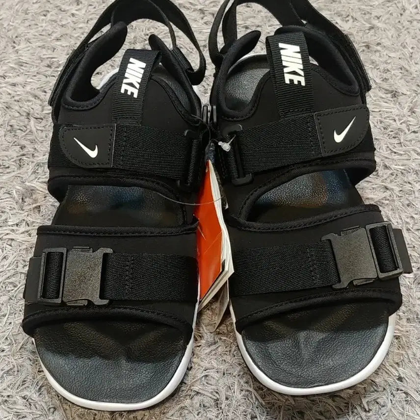 [BUNJANG] Nike Canyon Sandals (New) 250 / 나이키 캐년 샌들 (새상품) 250