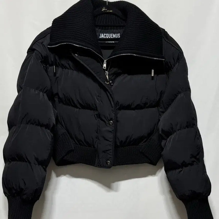 [BUNJANG] Jacquemus Doudoune Caraco Crop Padded Jacket / 36 자크뮈스 두둔 카라코 크롭 패딩