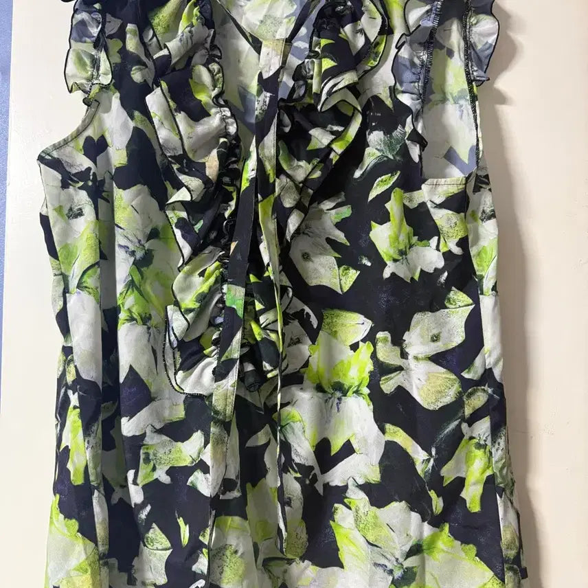 [BUNJANG] Jessi Blouse - Size 66 - Patterned Blouse / 제씨 블라우스 66