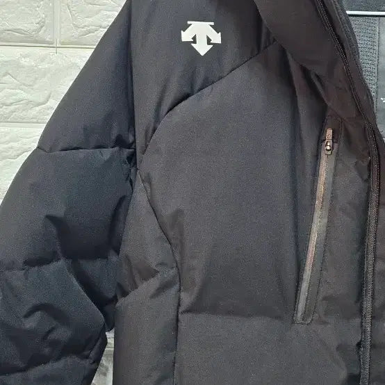 [BUNJANG] Descente Omni-Heat Black Padded Jumper L / 데상트 옴니히트 블랙 패딩 점퍼 100 L