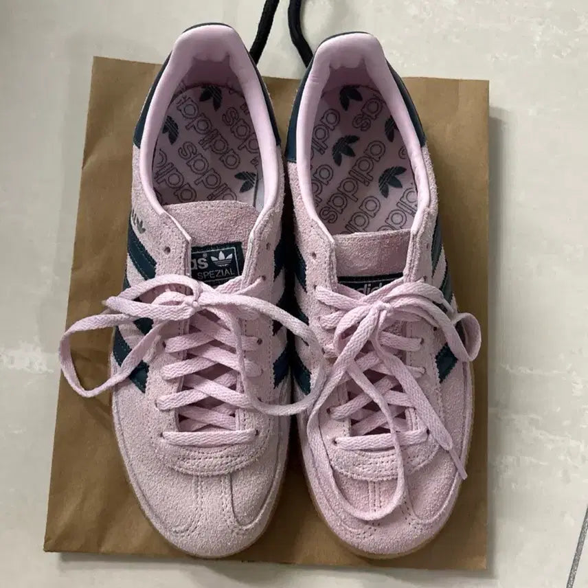 [BUNJANG] Adidas Handball Spezial Pink Suede Sneakers / 아디다스 스페지알 핑크 스웨이드 운동화(235)