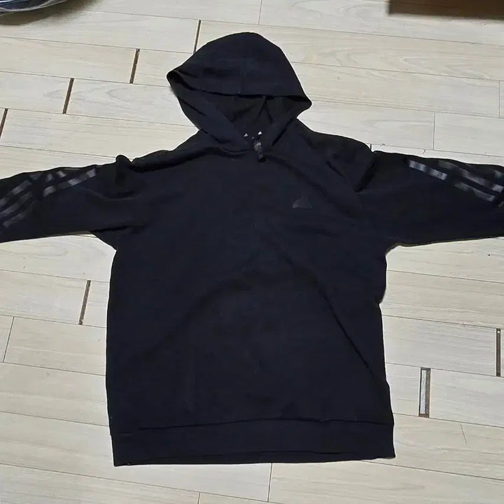 [SOLD OUT] 아디다스 후드티 (블랙)