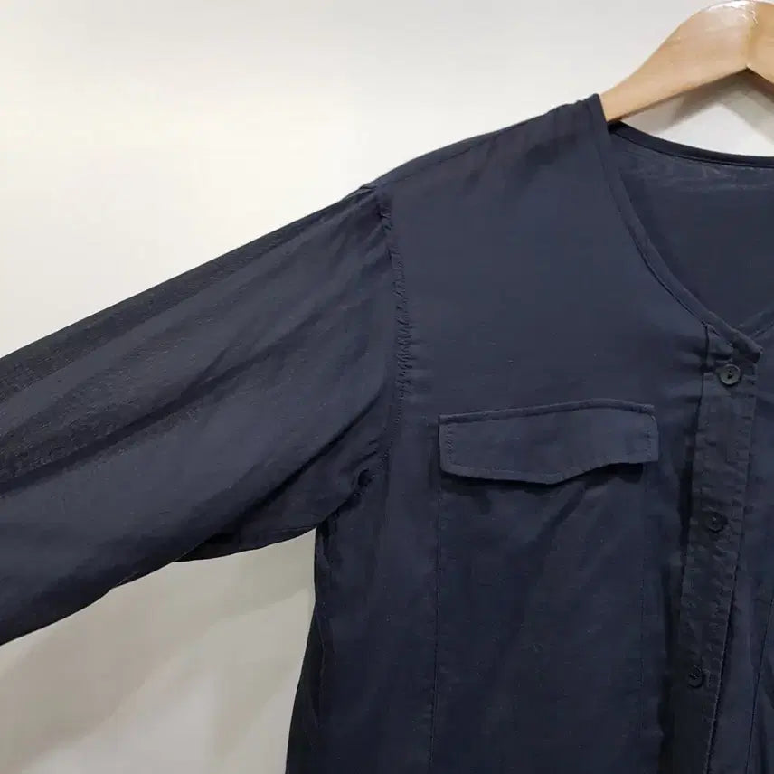 [SOLD OUT] 빈티지 브이넥 포켓 오버핏 시스루 긴팔 블라우스 여M Q41