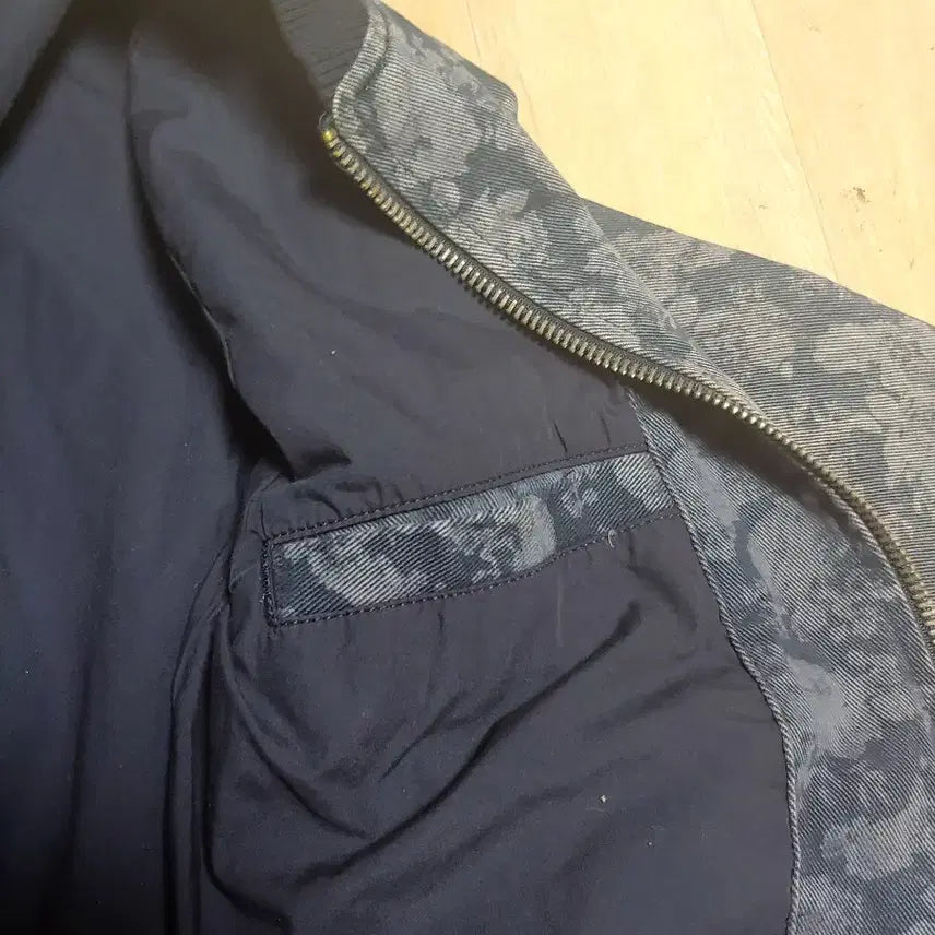 [BUNJANG] Japanese Printed Denim Stadium Jacket (M) / 일본 프린팅 데님 스타디움 자켓 m, 77
