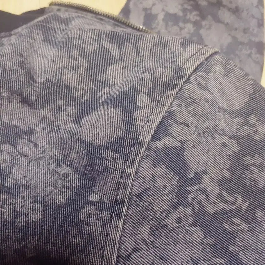 [BUNJANG] Japanese Printed Denim Stadium Jacket (M) / 일본 프린팅 데님 스타디움 자켓 m, 77