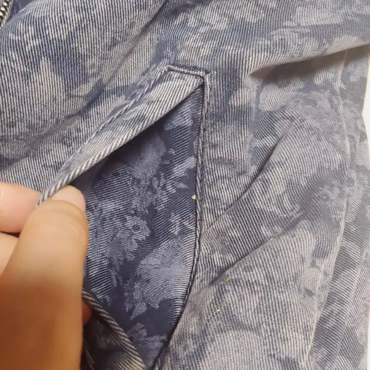 [BUNJANG] Japanese Printed Denim Stadium Jacket (M) / 일본 프린팅 데님 스타디움 자켓 m, 77
