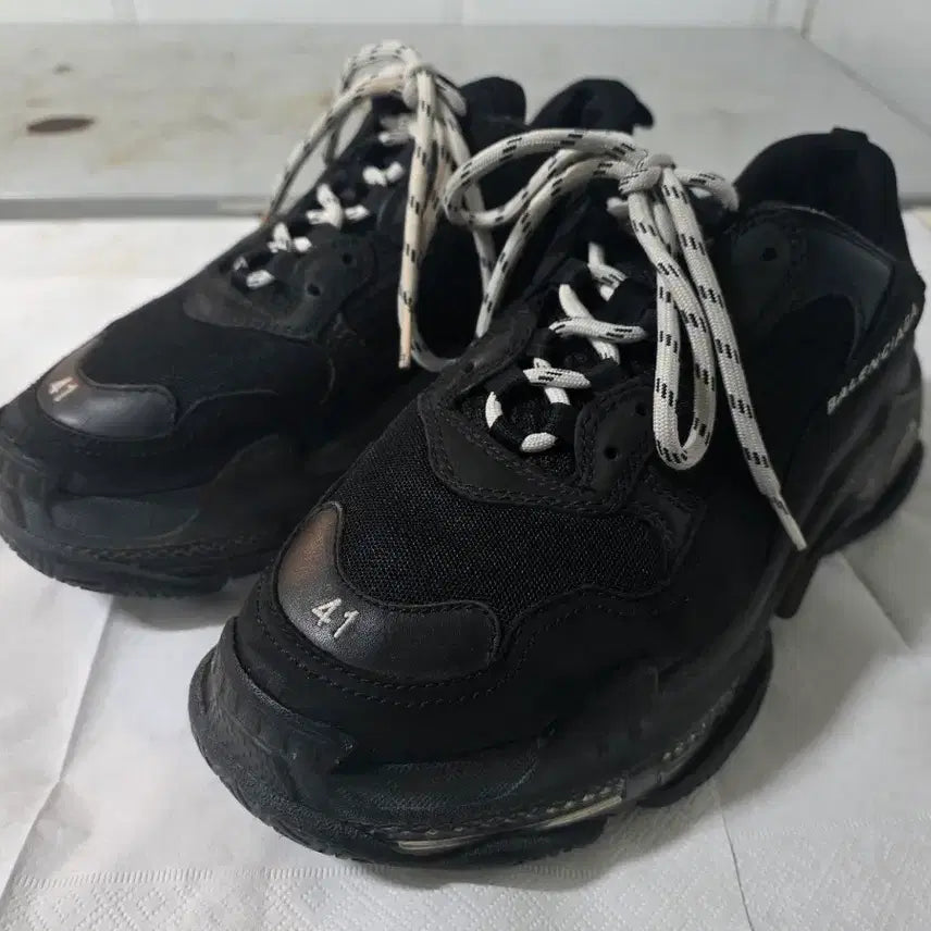 [BUNJANG] Balenciaga Triple S Black Sneakers / 발렌시아가 트리플S 블랙 판매합니다.
