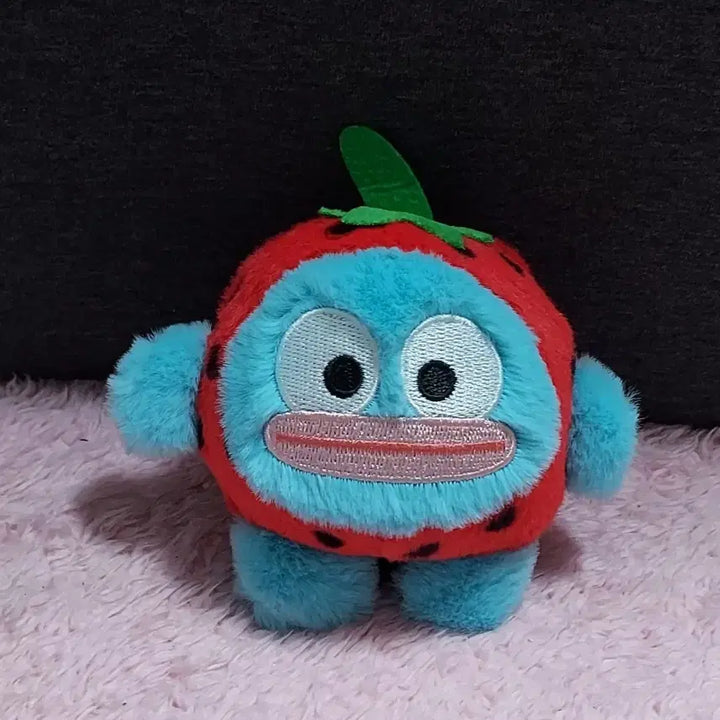 [BUNJANG] Hangyodong Strawberry Keychain / 한교동