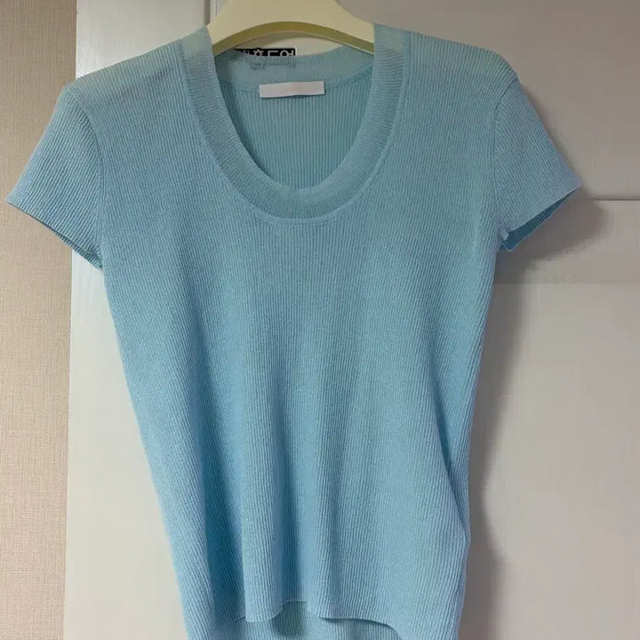 [BUNJANG] Reneena Scoop Neck Short Sleeve Knit Top / (새상품) 르니나 스쿱넥 반팔 니트 시스루 스카이 블루