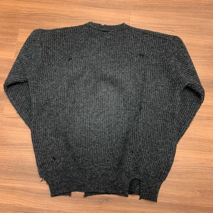 [BUNJANG] Stu Charcoal Knit Sweater / Stu 디스 니트 챠콜