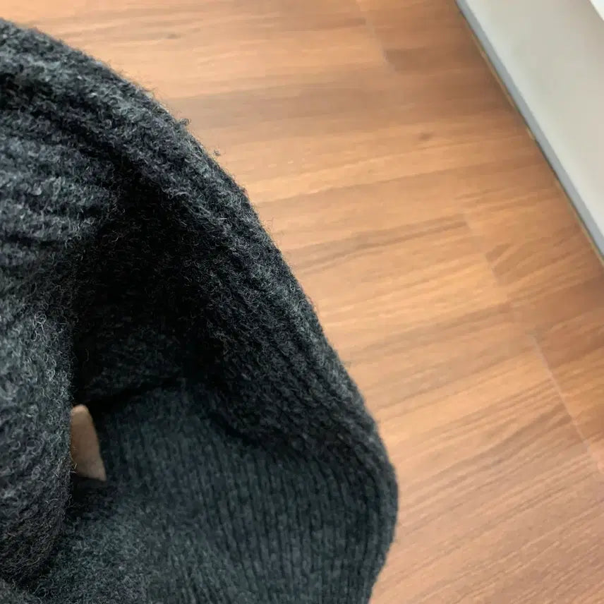 [BUNJANG] Stu Charcoal Knit Sweater / Stu 디스 니트 챠콜