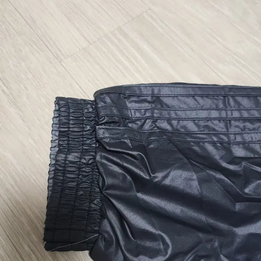 [BUNJANG] Adidas Windbreaker XL / 아디다스 바람막이 XL