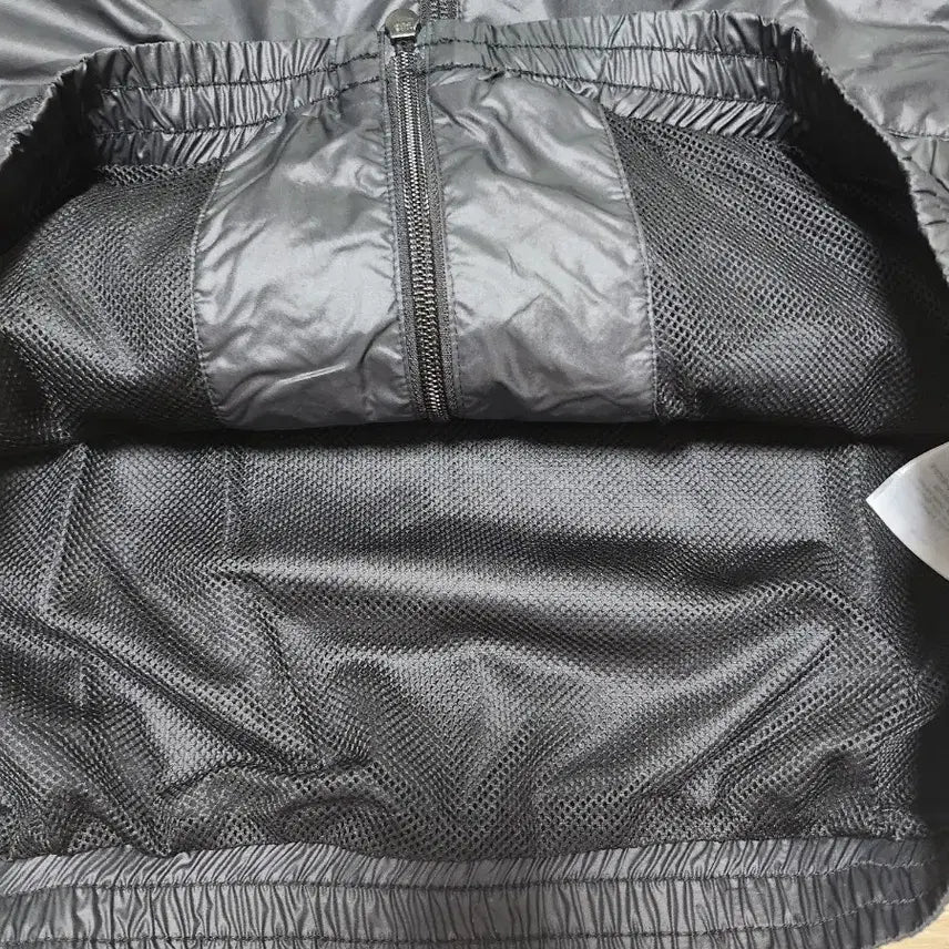 [BUNJANG] Adidas Windbreaker XL / 아디다스 바람막이 XL
