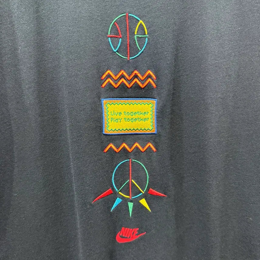 [BUNJANG] Nike Embroidered Short Sleeve T-shirt / XL 나이키 컬러 자수 반팔 티셔츠