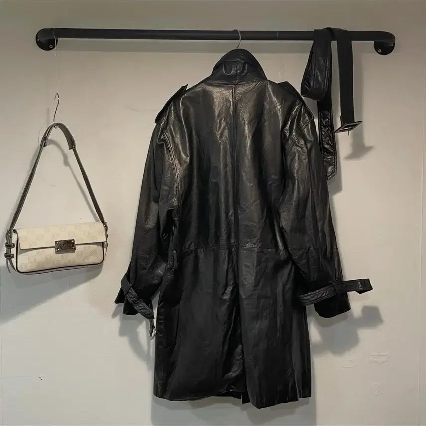 [BUNJANG] Vintage Leather Coat / 55-66) 빈티지 레더 코트
