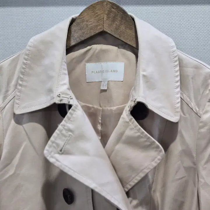 [BUNJANG] Plastic Island Beige Trench Coat / 플라스틱아일랜드 베이지 트렌치코트