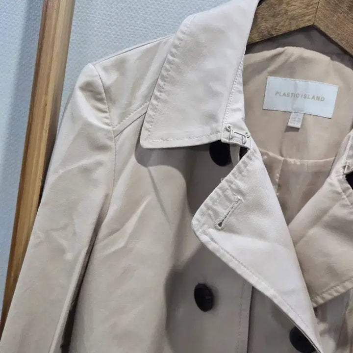[BUNJANG] Plastic Island Beige Trench Coat / 플라스틱아일랜드 베이지 트렌치코트