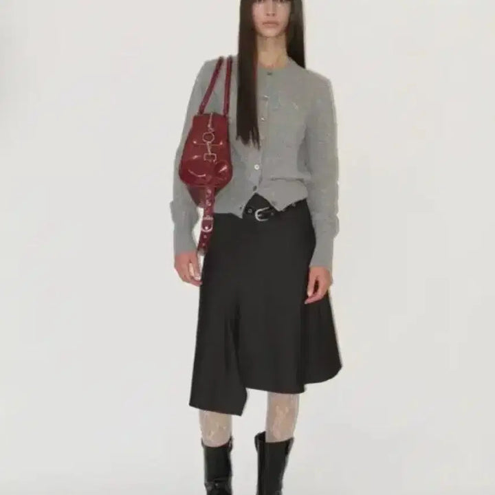 [BUNJANG] Sunburn Project Asymmetric Midi Skirt / 썬번프로젝트 Asymmetric Midi Skirt 비대칭스커트s