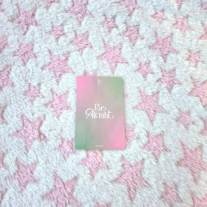 [BUNJANG] IVE Liz Violet Photocard POB / 리즈 비올라잇 미공포 포카