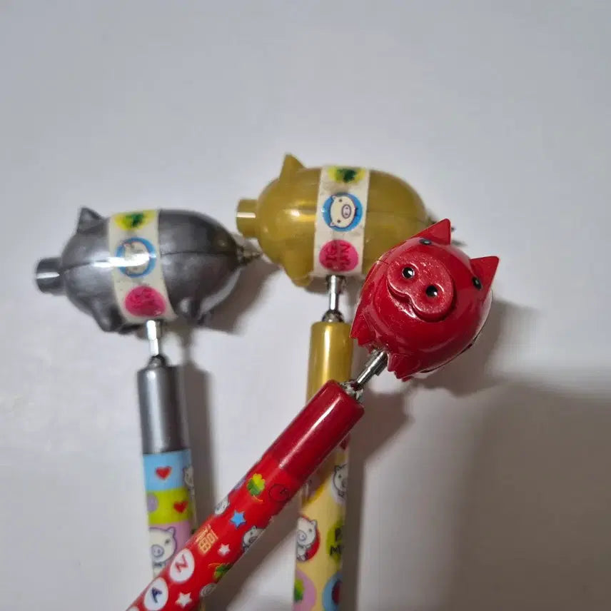 [SOLD OUT] 고전 행운의 돼지 꺽어 돌려 샤프(택1)