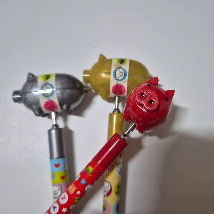 [SOLD OUT] 고전 행운의 돼지 꺽어 돌려 샤프(택1)