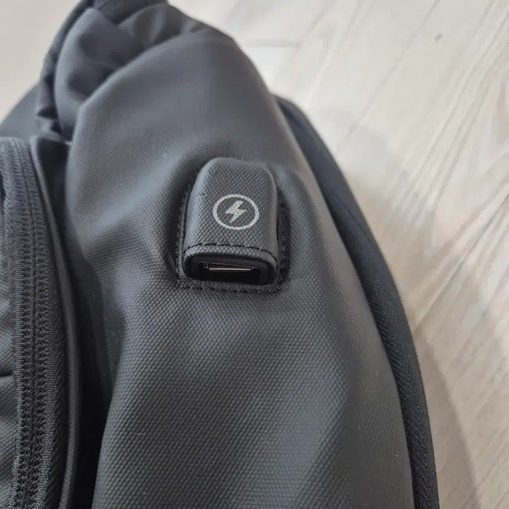 [BUNJANG] Mark Ryden Backpack - Business/Student Edition / 마크라이든 백팩 학생용 비지니스용 노트북 가능 A급