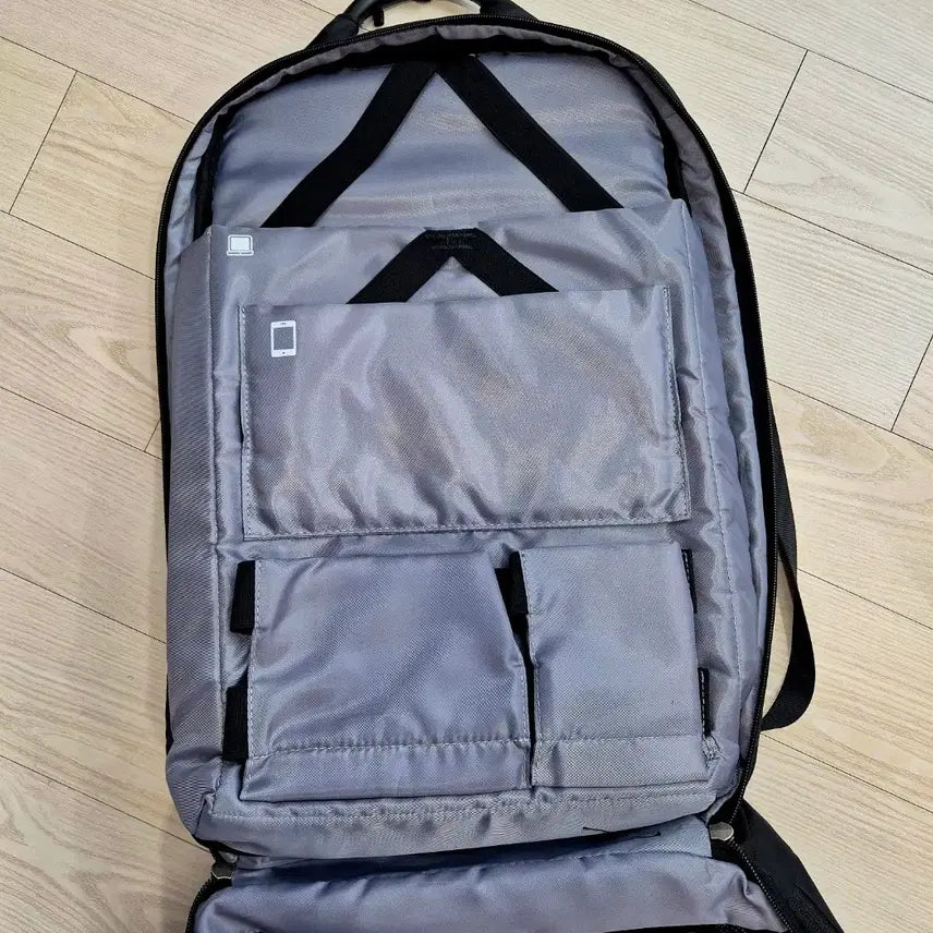 [BUNJANG] Mark Ryden Backpack - Business/Student Edition / 마크라이든 백팩 학생용 비지니스용 노트북 가능 A급
