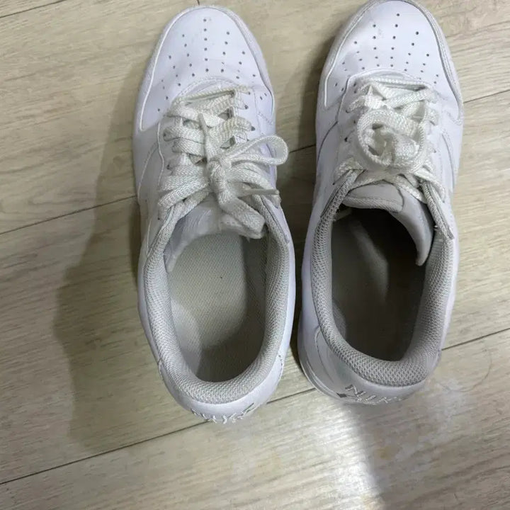 [BUNJANG] Nike Air Force 1 Low White Jewel Sneakers / 나이키 에어포스1 로우 화이트 쥬얼 FN5924-100