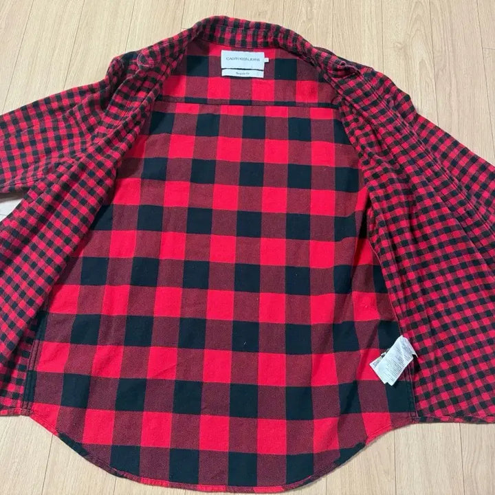 [BUNJANG] Calvin Klein Red Black Asymmetrical Check Shirt / CK캘빈클라인 진 레드 블랙 언발체크 셔츠남방