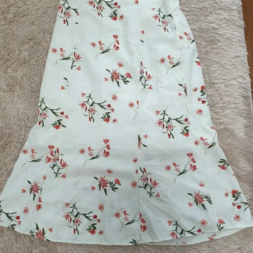 [BUNJANG] Floral Pattern Semi-Mermaid Skirt / (특가)머매이드 플라워 스커트 치마