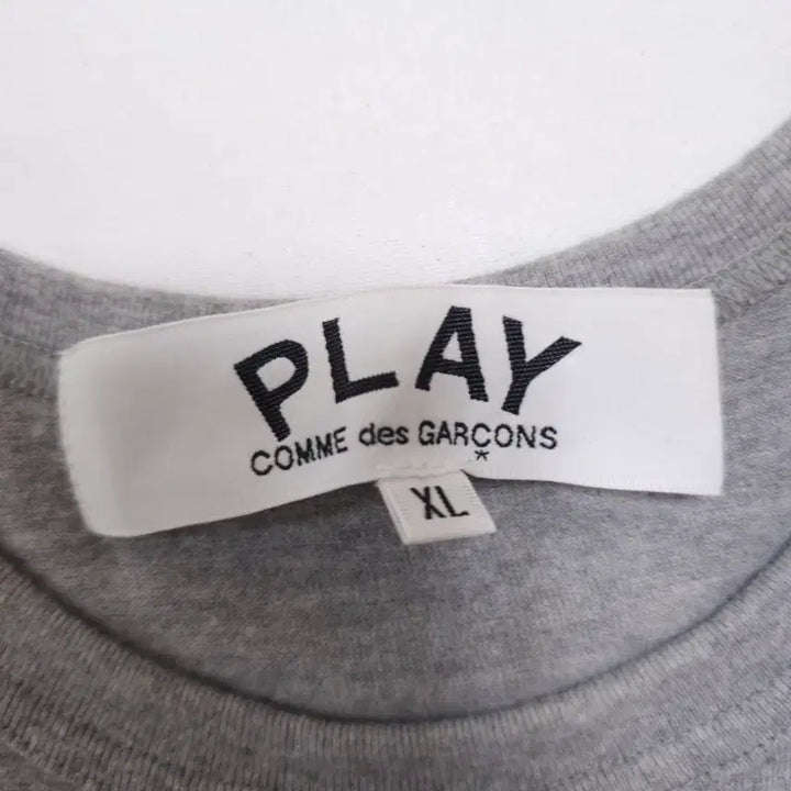 [SOLD OUT] XL) 꼼데가르송 백 하트 반팔티