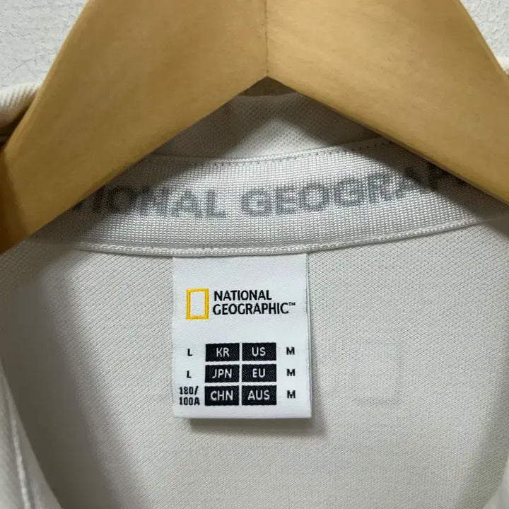 [BUNJANG] National Geographic White Short Sleeve Polo Shirt (L) / 내셔널지오그래픽 화이트 반팔 폴로티셔츠 김천시청 L