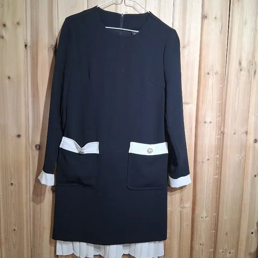 [BUNJANG] Black Long Dress with Pocket Detail / 블랙 롱 원피스 포켓 디테일