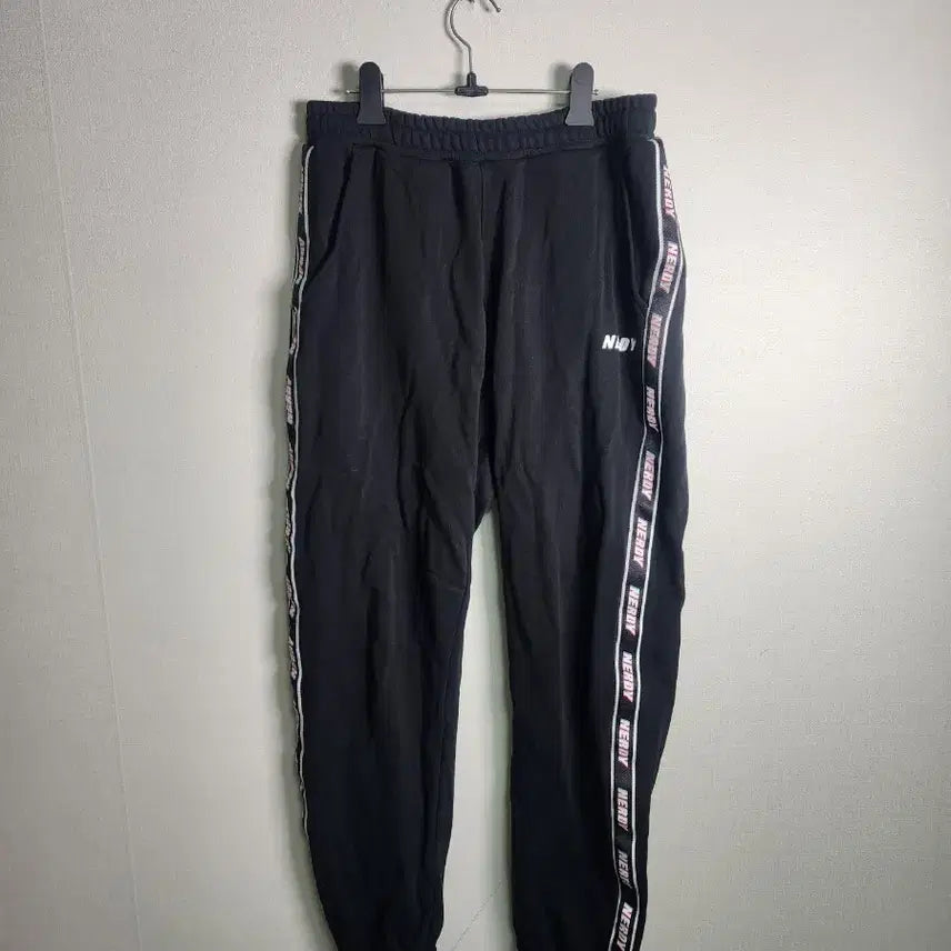 [SOLD OUT] 널디 트레이닝 바지 M 블랙