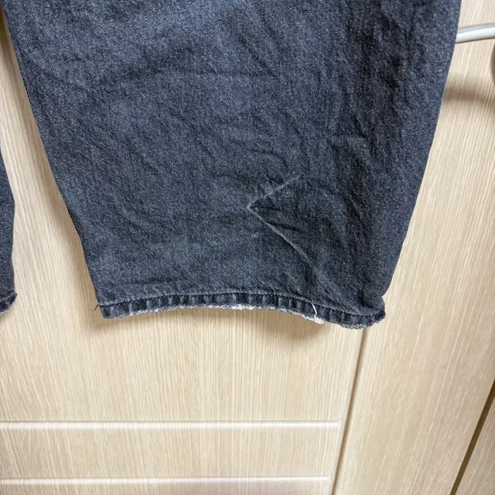 [BUNJANG] ootj Karina Black Washed Wide Denim Pants (M) / 카리나 착용 ootj 포켓 워싱 와이드 블랙 데님 팬츠 M