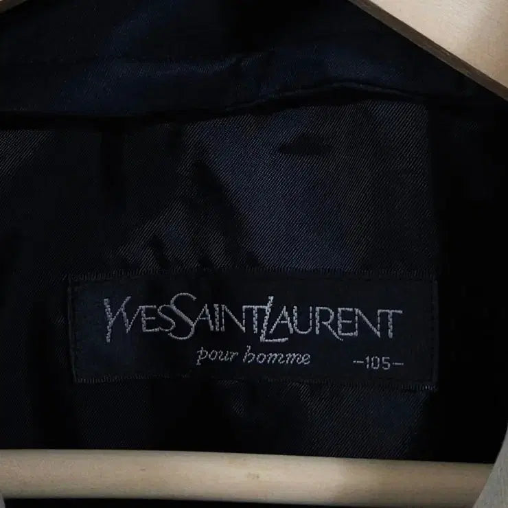 [SOLD OUT] YVES SAINT LAURENT 입생로랑 클래식 자켓 1990년대
