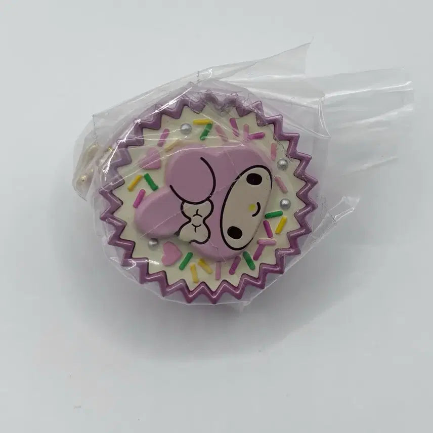 [BUNJANG] Sanrio My Melody Chocolate Cupcake Gacha Charm Keyring / [ 산리오 ] 마이멜로디 초콜릿 가챠 챰 키링 컵케이크 갸루
