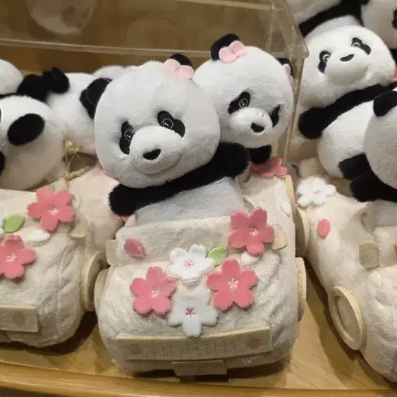 [BUNJANG] Everland Ruihui Cherry Blossom Ruruka Ssuk Doll / 에버랜드 루이후이 벚꽃 루후카 쏙 인형