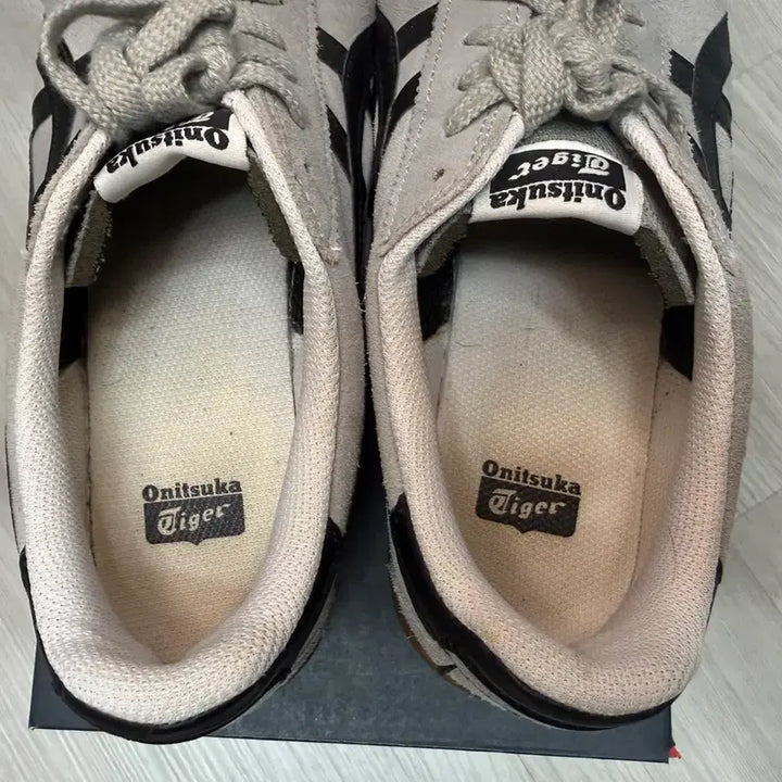 [BUNJANG] Onitsuka Tiger D3B2L-1390 Tokuten Sneakers / [260] 오니츠카타이거 D3B2L-1390 토쿠텐