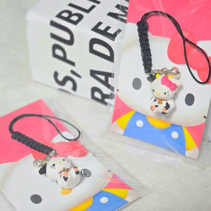 [BUNJANG] Kitty Cow Keyring Strap / 키티 젖소 키링 스트랩