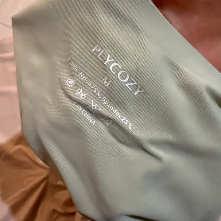 [BUNJANG] Flycozy Skin Touch Volume Bra &amp; Cozy Panties Set / 새상품) 스킨터치 코지팬티 / 플라이코지 스킨터치 노후크 볼륨 브라