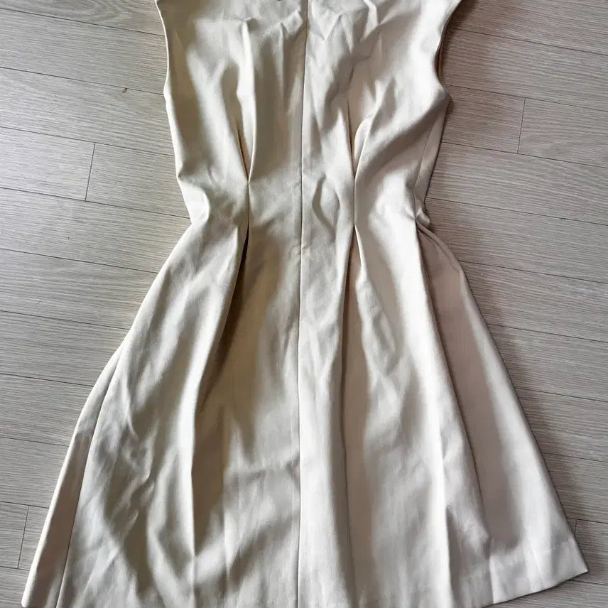 [SOLD OUT] 55 텍달린 새상품 질스튜어트 정가46만 에이라인 원피스