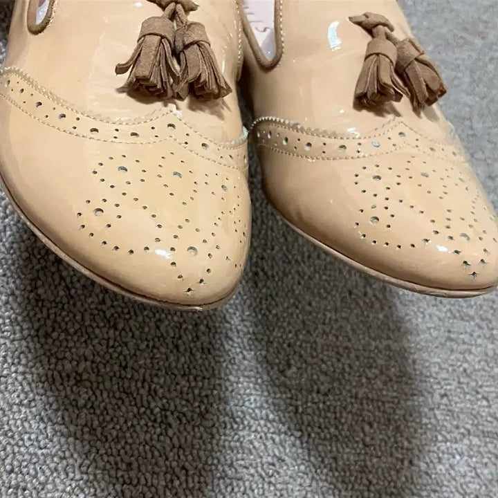 [BUNJANG] Misope Patent Leather Loafers (235) - Used / 미소페 단화 유광 로퍼 235 착샷