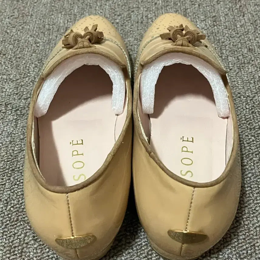 [BUNJANG] Misope Patent Leather Loafers (235) - Used / 미소페 단화 유광 로퍼 235 착샷