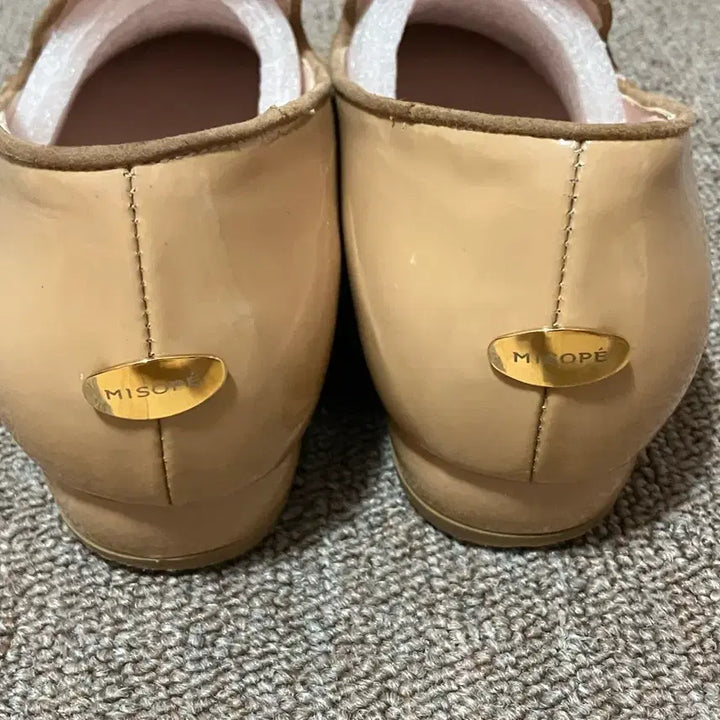 [BUNJANG] Misope Patent Leather Loafers (235) - Used / 미소페 단화 유광 로퍼 235 착샷