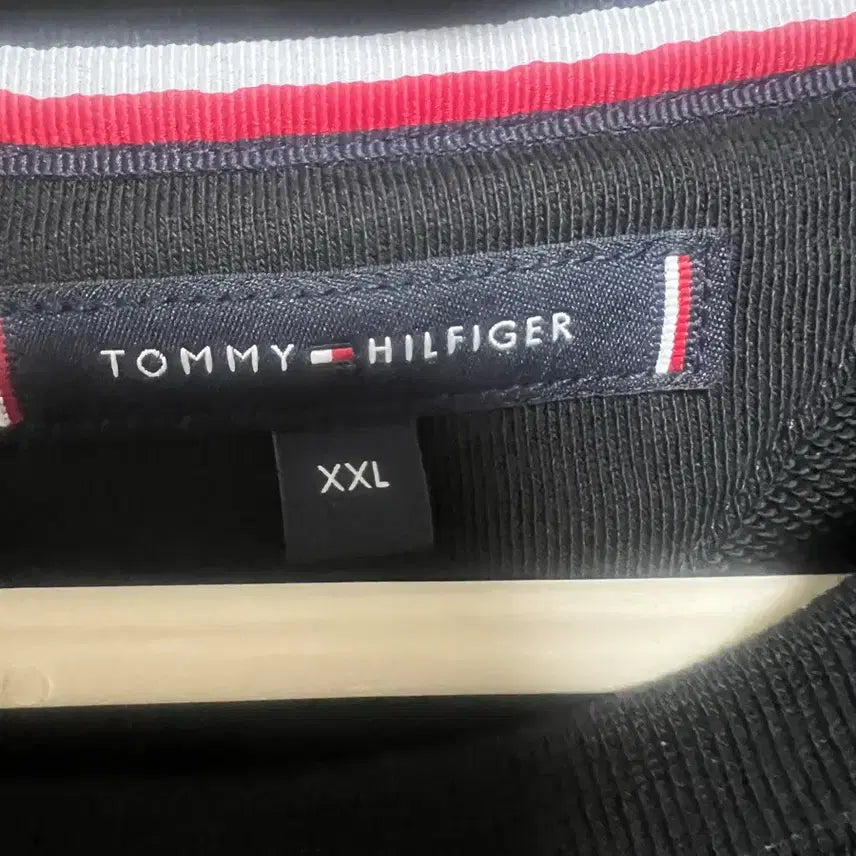 [BUNJANG] Tommy Hilfiger Black Sweatshirt (XXL) / (xxl) 타미힐피거 블랙 맨투맨