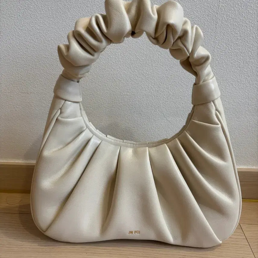 [BUNJANG] JW Pei Gabbi Bag Ivory / jw pei 쥬페이 가비백 아이보리
