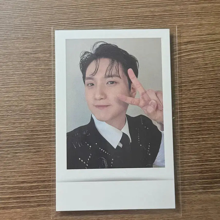 [BUNJANG] LUCY Shin Gwangil POB Photocard / LUCY 루시 신광일 폴라