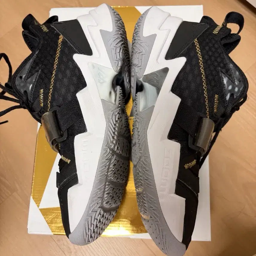 [BUNJANG] Why Not Zer0.3 Sneakers / 와이낫제로3 교환 환영