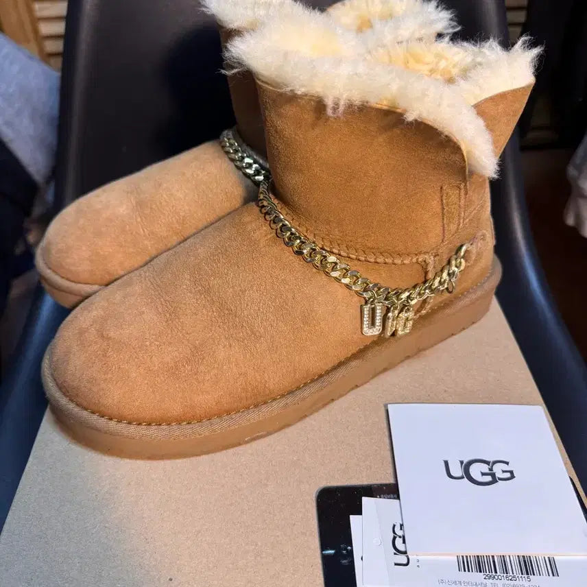 [BUNJANG] UGG Classic Mini Boots US7 (240mm) / (정품)UGG 클래식 어그 참 미니 부츠 US7 (240)